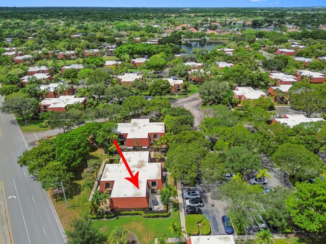 746 NW 98th Way, Plantation FL 33324 - Plantation, FL - Photo 2