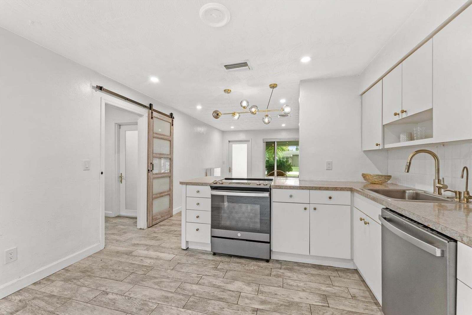 4641 SW 25TH Terrace, Dania Beach FL 33312