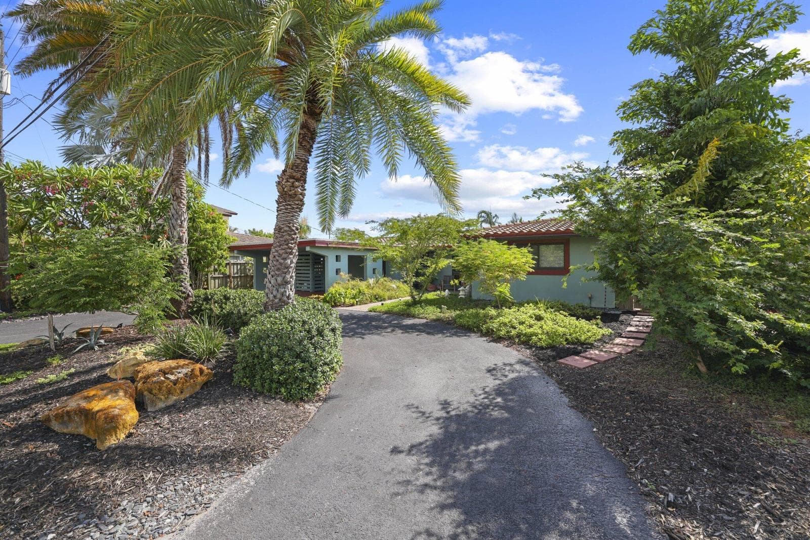 2332 NE 17th Terrace, Wilton Manors FL 33305 - Wilton Manors, FL - Photo 1