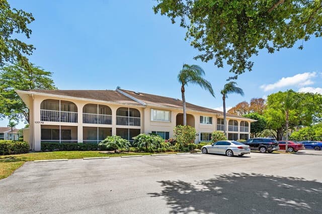 13770 ONEIDA Drive # D2, Delray Beach FL 33446 - Delray Beach, FL - Photo 2