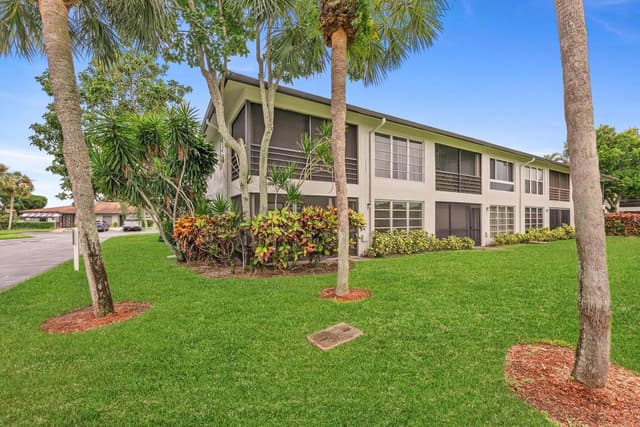 5635 QUEEN PALM Court # D, Delray Beach FL 33484 - Delray Beach, FL - Photo 2