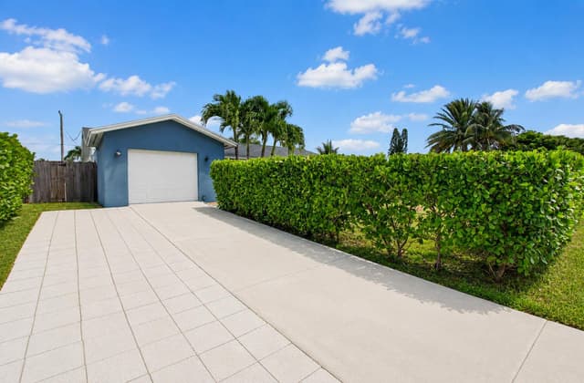 1023 SW 25TH Place, Boynton Beach FL 33426 - Boynton Beach, FL - Photo 6