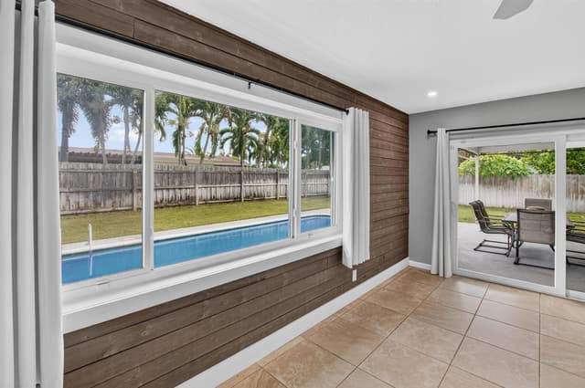 1023 SW 25TH Place, Boynton Beach FL 33426 - Boynton Beach, FL - Photo 4