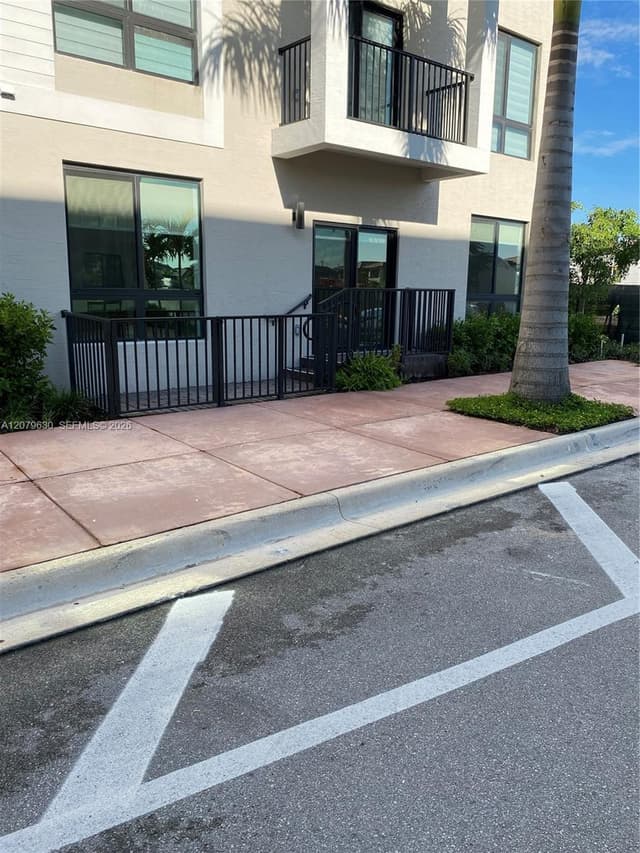 8301 NW 41st St # 110, Doral FL 33166 - Doral, FL - Photo 7