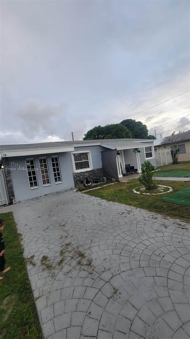 6847 SW 13th St, Miami FL 33144 - Miami, FL - Photo 2