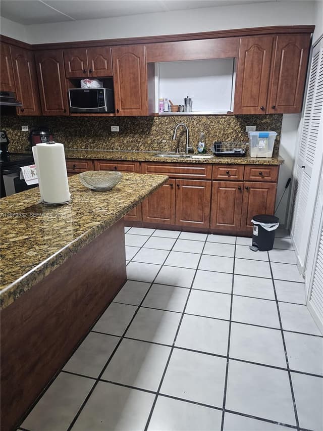 6847 SW 13th St, Miami FL 33144 - Miami, FL - Photo 6