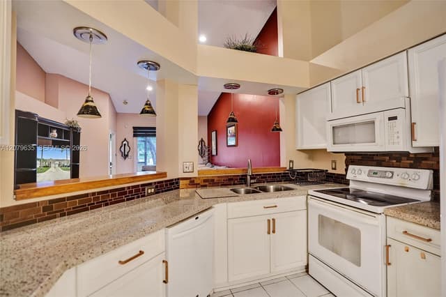 9130 Vineland Ct # D, Boca Raton FL 33496 - Boca Raton, FL - Photo 7