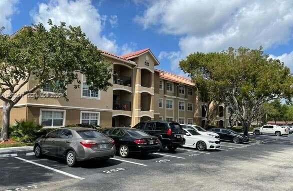 215 SW 117th Ter # 14204, Pembroke Pines FL 33025 - Pembroke Pines, FL - Photo 3