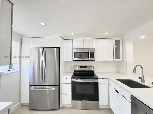 8010 SW 152nd Ave # 211, Miami FL 33193 - Miami, FL - Photo 4