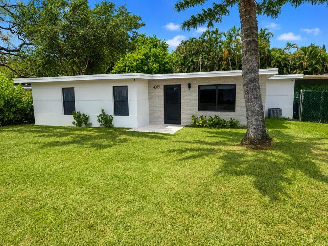 4919 SW 28th Avenue, Fort Lauderdale FL 33312 - Fort Lauderdale, FL - Photo 1