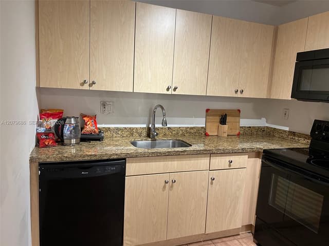 600 Three Islands Blvd # 118, Hallandale Beach FL 33009 - Hallandale Beach, FL - Photo 7