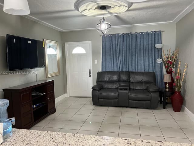 337 Phippen Waiters Rd, Dania Beach FL 33004 - Dania Beach, FL - Photo 7