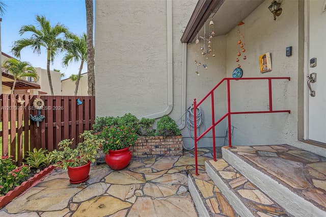 10300 NW 9th St Cir # 203, Miami FL 33172 - Miami, FL - Photo 4