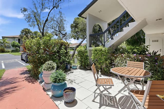 5710 Princess Palm Court # B, Delray Beach FL 33484 - Delray Beach, FL - Photo 2