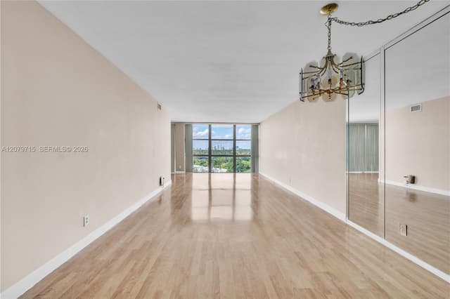 1000 Parkview Dr # 925, Hallandale Beach FL 33009 - Hallandale Beach, FL - Photo 2