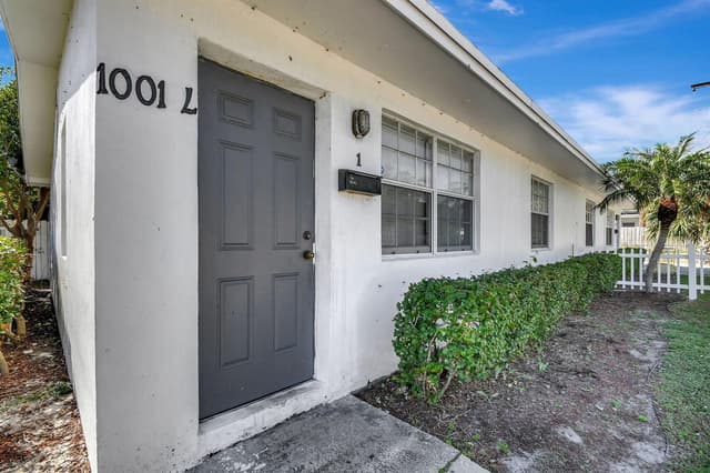 1001 S L Street # 2, FL 33460 - Photo 4