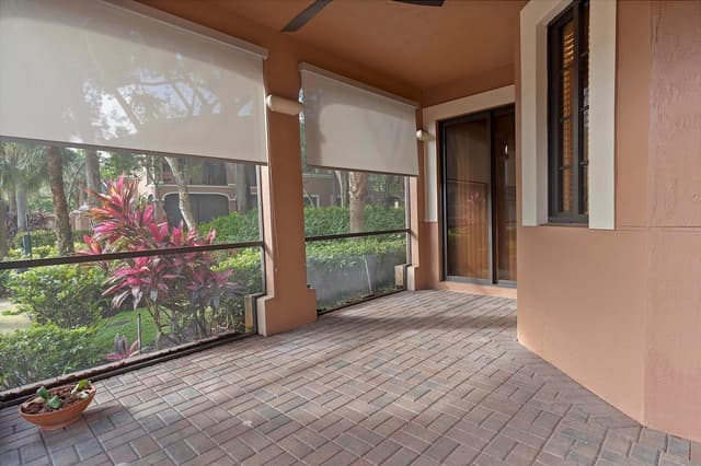 2742 Kinsington Circle, Weston FL 33332 - Weston, FL - Photo 7