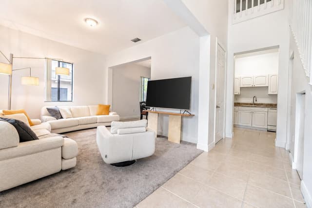 2514 VENETIAN Court # 2514, Boynton Beach FL 33426 - Boynton Beach, FL - Photo 4