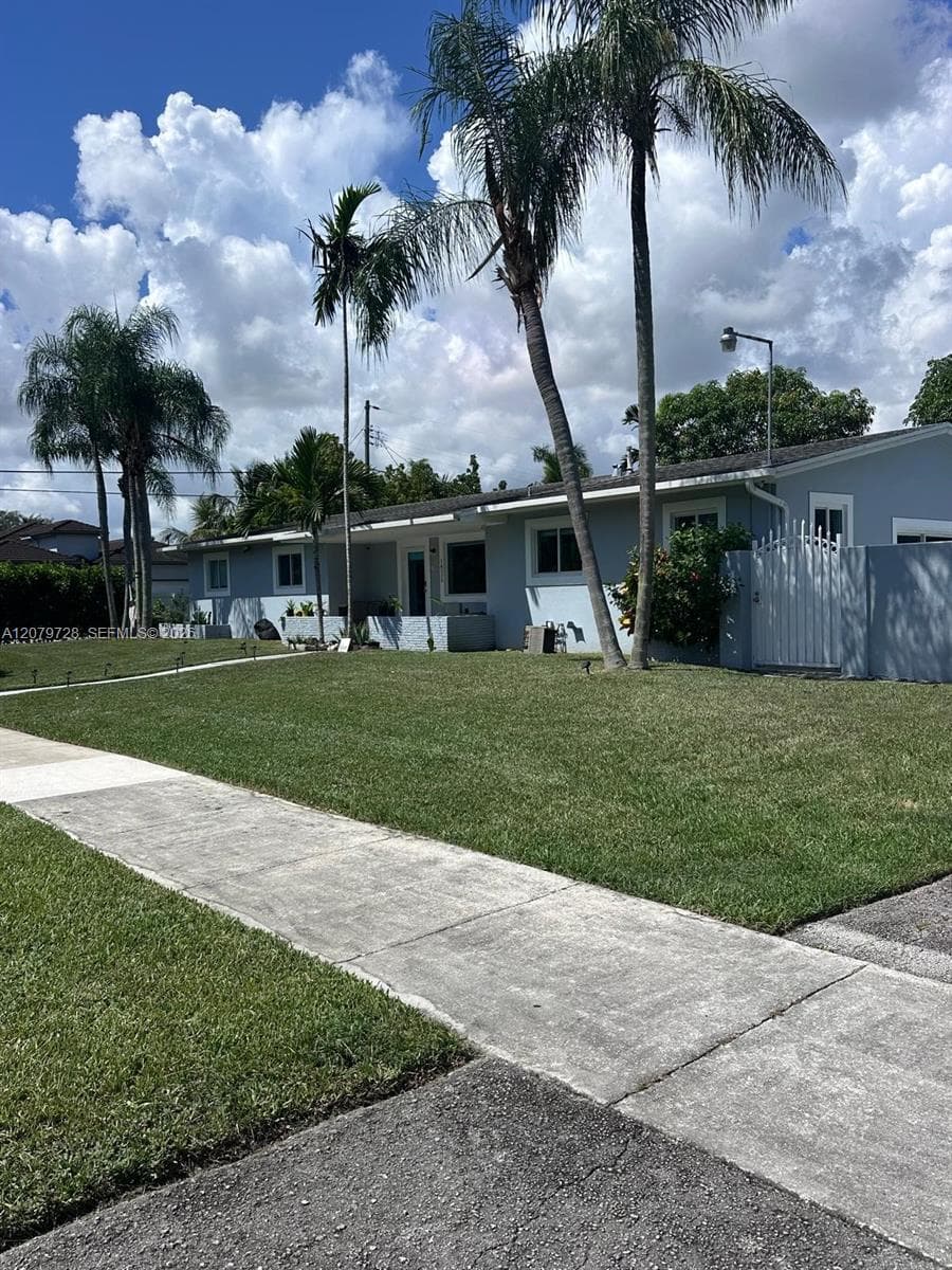 16000 N Miami Ave, Miami FL 33169 - Miami, FL - Photo 1