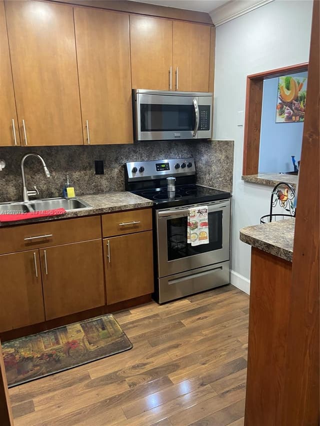 1075 W 68th St # 403, Hialeah FL 33014 - Hialeah, FL - Photo 6