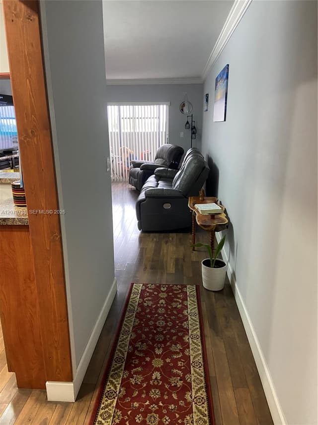 1075 W 68th St # 403, Hialeah FL 33014 - Hialeah, FL - Photo 3