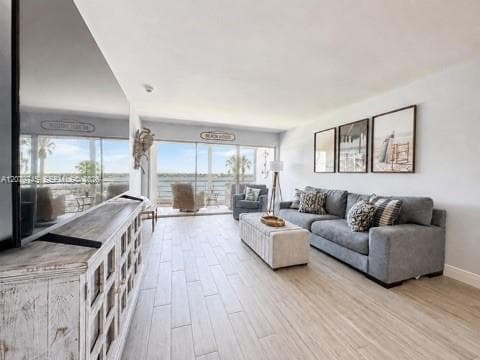 769 Jeffery St # 205, Boca Raton FL 33487 - Boca Raton, FL - Photo 6
