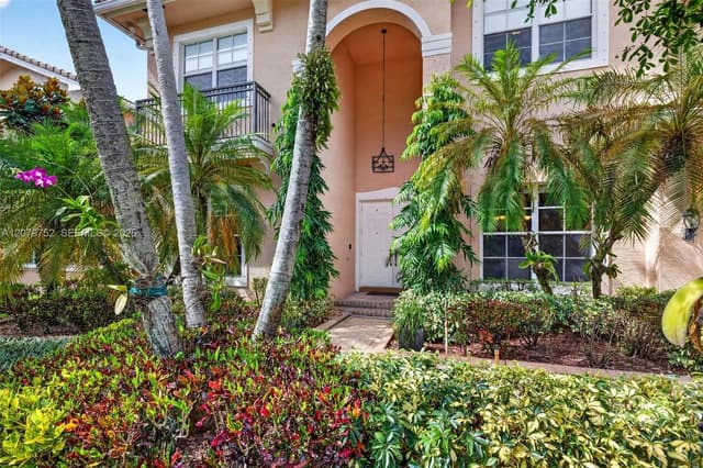 17579 SW 54th St, Miramar FL 33029 - Miramar, FL - Photo 5