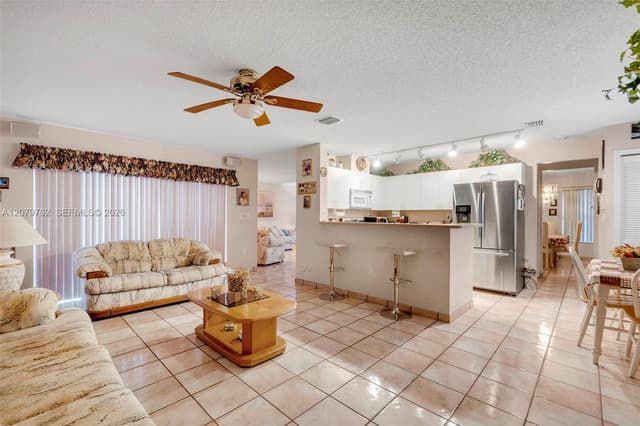8554 SW 163rd Pl, Miami FL 33193 - Miami, FL - Photo 4