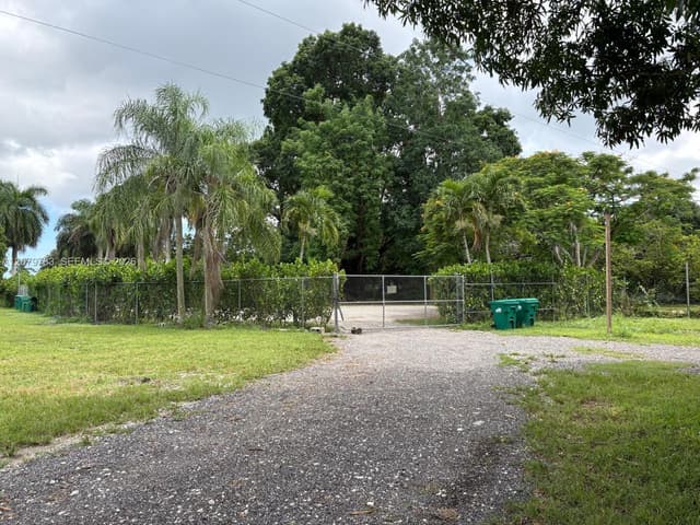 17725 SW 218th St, Miami FL 33170 - Miami, FL - Photo 4