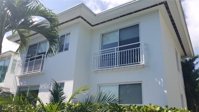 3921 N Meridian Ave, Miami Beach FL 33140 - Miami Beach, FL - Photo 2