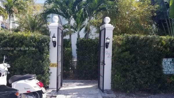3921 N Meridian Ave, Miami Beach FL 33140 - Miami Beach, FL - Photo 4