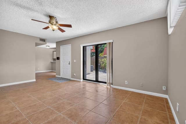 3659 VICTORIA Drive, West Palm Beach FL 33406 - West Palm Beach, FL - Photo 4