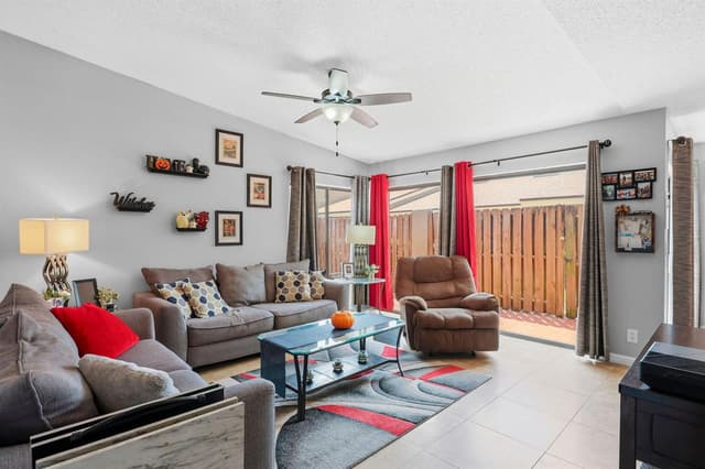 204 Meadows Drive, Boynton Beach FL 33436 - Boynton Beach, FL - Photo 7