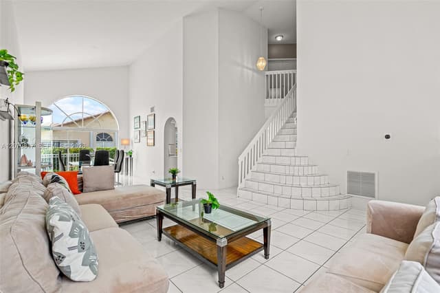 9750 NW 31st St, Doral FL 33172 - Doral, FL - Photo 7