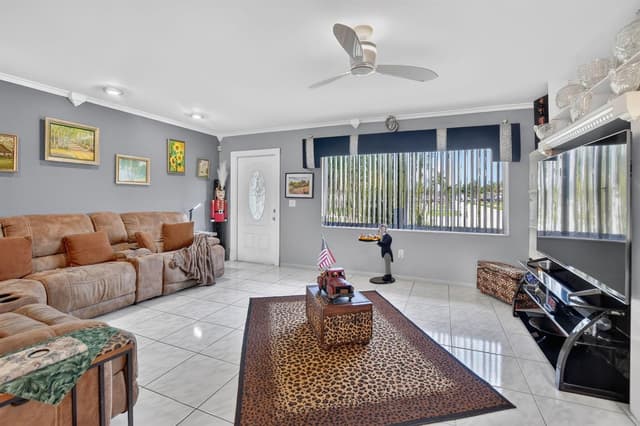 11078 Delta Circle, Boca Raton FL 33428 - Boca Raton, FL - Photo 4