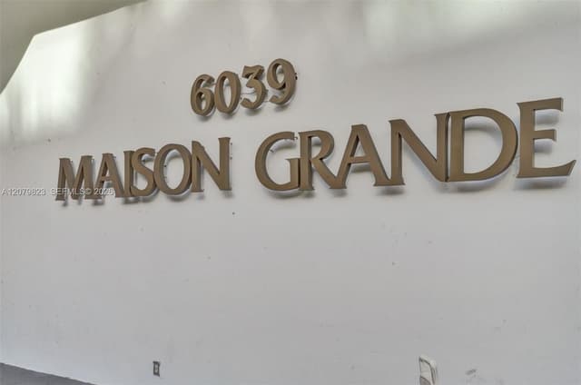6039 Collins Ave # 534, Miami Beach FL 33140 - Miami Beach, FL - Photo 3