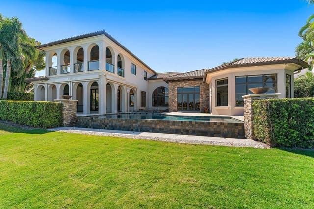 636 Hermitage Circle, Palm Beach Gardens FL 33410 - Palm Beach Gardens, FL - Photo 7