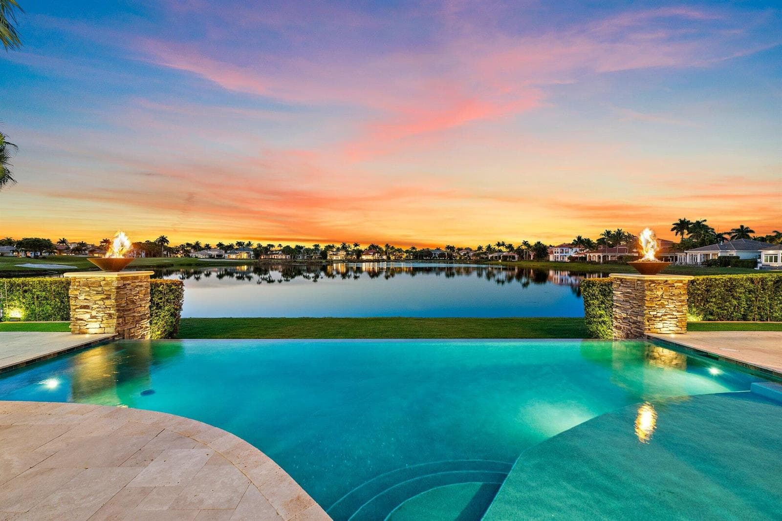 636 Hermitage Circle, Palm Beach Gardens FL 33410 - Palm Beach Gardens, FL - Photo 1