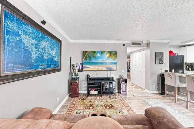 711 FOREST CLUB Drive # 119, Wellington FL 33414 - Wellington, FL - Photo 7