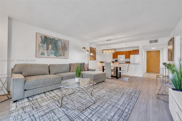 1200 Brickell Bay Dr # 2904, Miami FL 33131 - Miami, FL - Photo 2