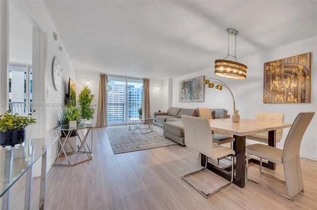 1200 Brickell Bay Dr # 2904, Miami FL 33131 - Miami, FL - Photo 5