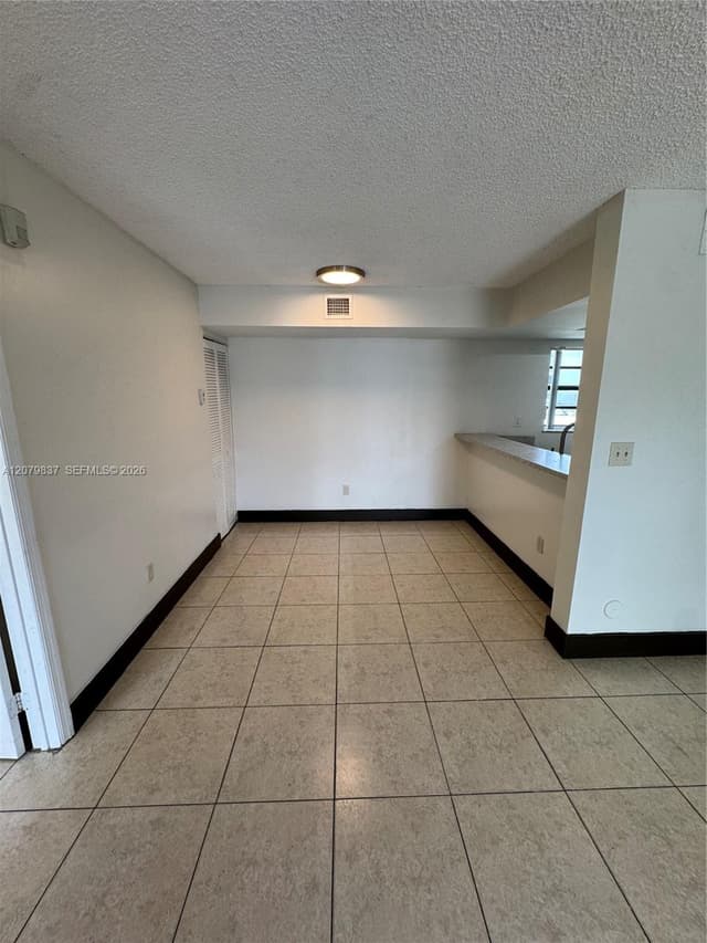 18224 Mediterranean Blvd # 17, Miami FL 33015 - Miami, FL - Photo 4