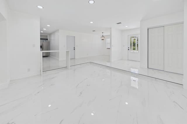520 NW 43RD Avenue, Plantation FL 33317 - Plantation, FL - Photo 7