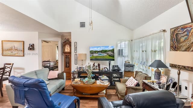 2071 Champions Way, North Lauderdale FL 33068 - North Lauderdale, FL - Photo 5