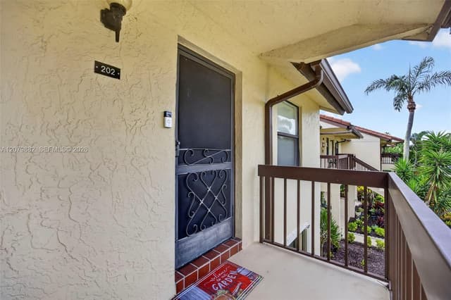 4626 Lucerne Lakes Blvd E # 202, Lake Worth FL 33467 - Lake Worth, FL - Photo 6
