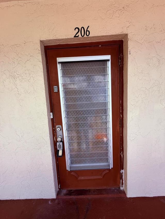 31 Abbey Lane # 206, Delray Beach FL 33446 - Delray Beach, FL - Photo 3