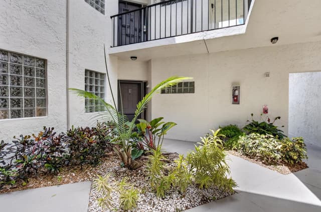 5267 Europa Drive # C, Boynton Beach FL 33437 - Boynton Beach, FL - Photo 3