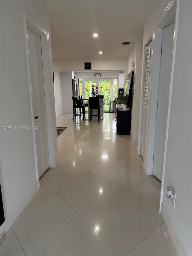 10411 SW sw 51st St, Miami FL 33165 - Miami, FL - Photo 4