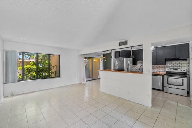 1149 NW 13th Street # 5, Boca Raton FL 33486 - Boca Raton, FL - Photo 3