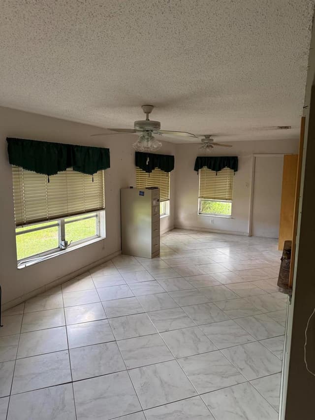 7250 NW 8TH Court, Margate FL 33063 - Margate, FL - Photo 5